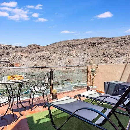 Building Apartment *