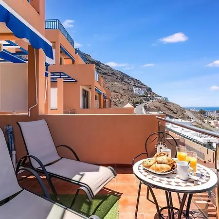 Building Apartment Taurito